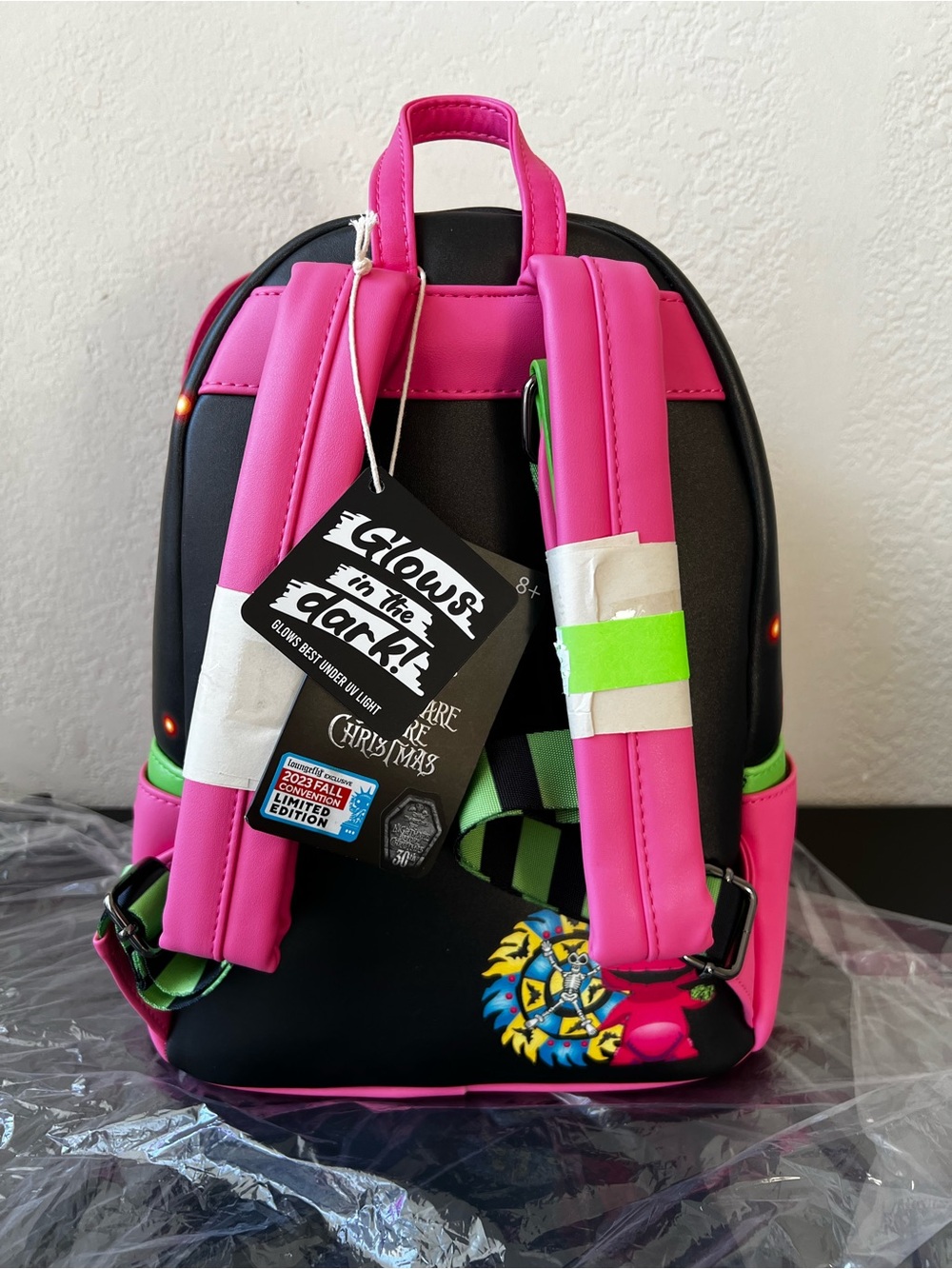 Loungefly NBC Oogie Boogie Pink Neon Backpack & Coin Pouch NWT *NYCC EXCLUSIVE!* - Picture 6 of 11